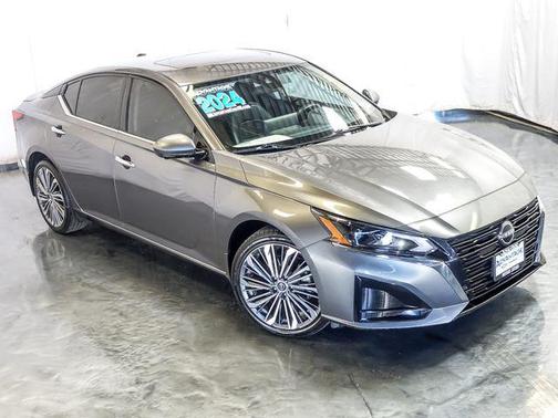 Gun Metallic 2024 Nissan Altima 2.5 SL
