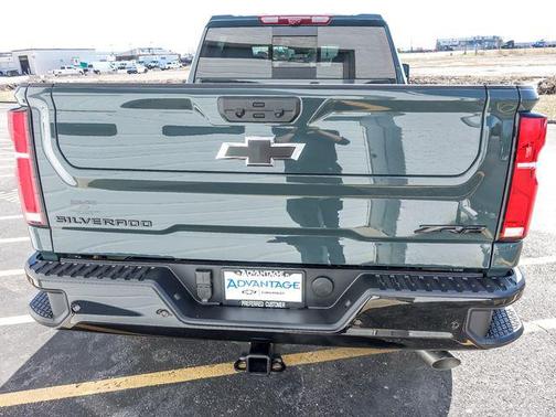 Cypress Gray 2026 Chevrolet Silverado 2500 Crew Cab, Standard Bed, XR2, 4WD