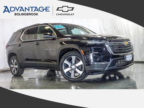Mosaic Black Metallic 2023 Chevrolet Traverse LT Leather