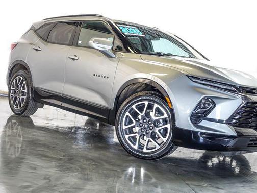 Sterling Gray Metallic 2025 Chevrolet Blazer RS