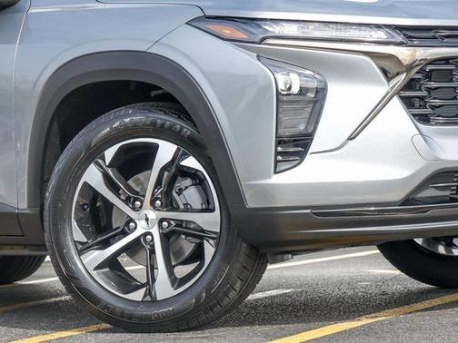 2026 Chevrolet Trax FWD 1RS