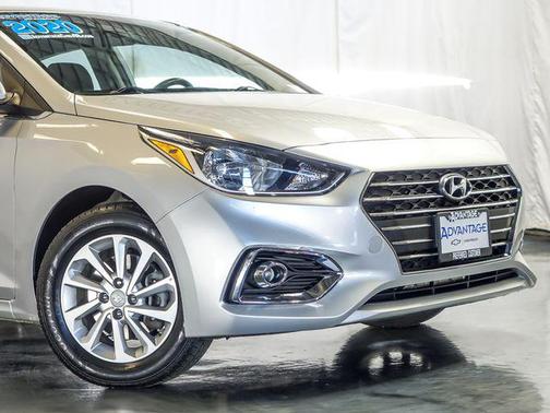 Olympus Silver 2020 Hyundai Accent SEL