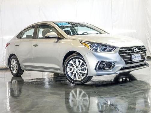 Olympus Silver 2020 Hyundai Accent SEL
