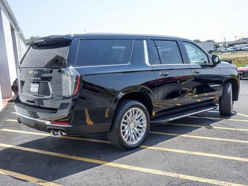 2025 Chevrolet Suburban Premier
