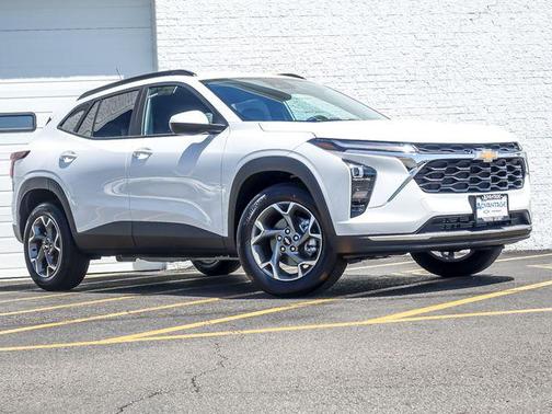 Summit White 2026 Chevrolet Trax LT