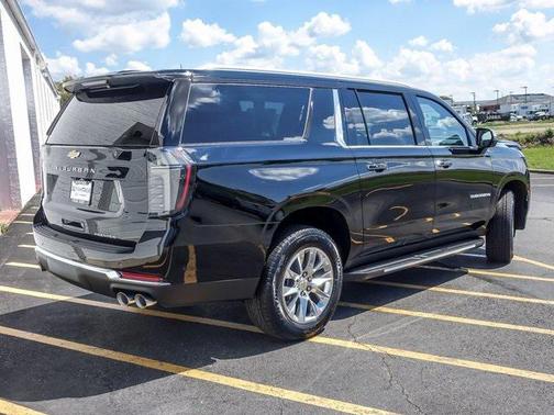 2025 Chevrolet Suburban Premier
