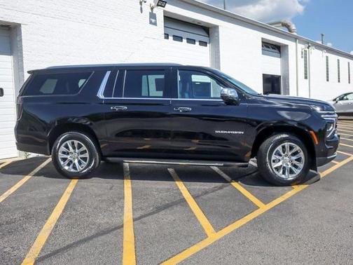 2025 Chevrolet Suburban Premier