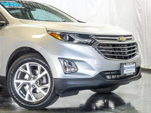 Silver Ice Metallic 2020 Chevrolet Equinox L