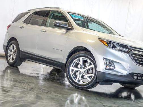 Silver Ice Metallic 2020 Chevrolet Equinox L