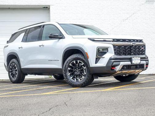 Polar White Tricoat 2026 Chevrolet Traverse AWD Z71