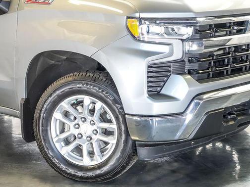 Sterling Gray Metallic 2023 Chevrolet Silverado 1500 LT