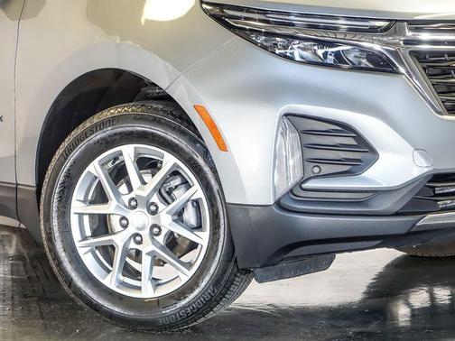 Sterling Gray Metallic 2024 Chevrolet Equinox 1LT