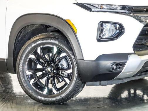 Summit White 2022 Chevrolet Trailblazer LT