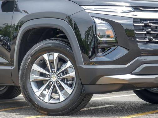 Mosaic Black Metallic 2026 Chevrolet Equinox 1LT
