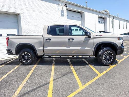 White Sands 2026 Chevrolet Silverado 1500 ZR2