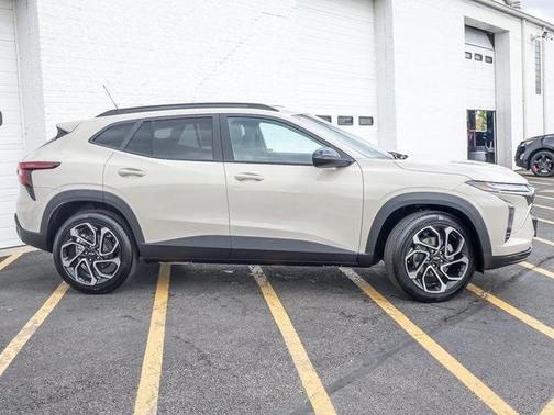 2026 Chevrolet Trax FWD 2RS