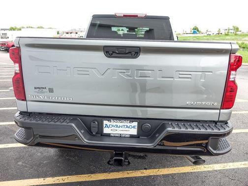 Sterling Gray Metallic 2026 Chevrolet Silverado 2500 Custom