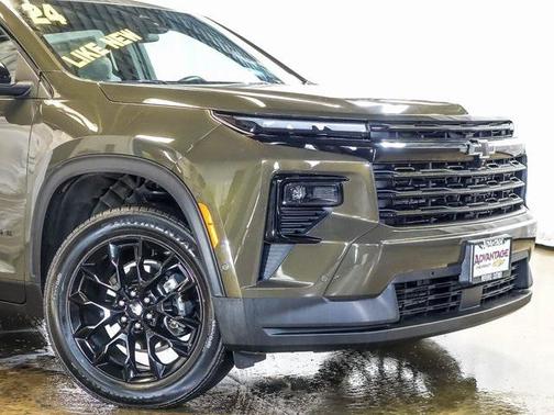 2024 Chevrolet Traverse LT
