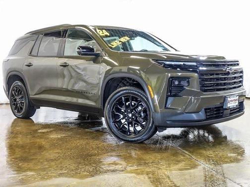 2024 Chevrolet Traverse LT