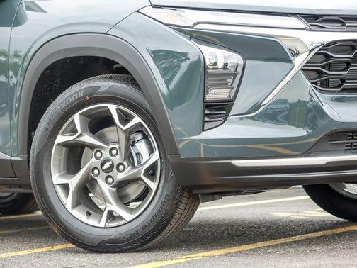 Cypress Gray 2026 Chevrolet Trax LT