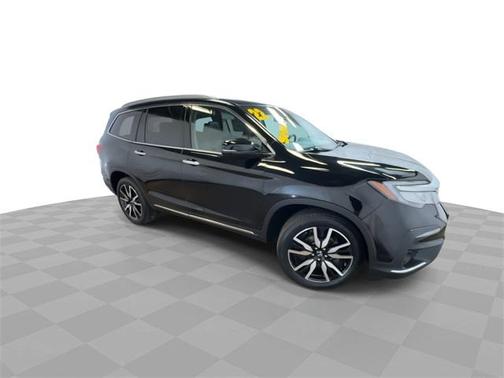 2022 Honda Pilot Touring 8-Passenger