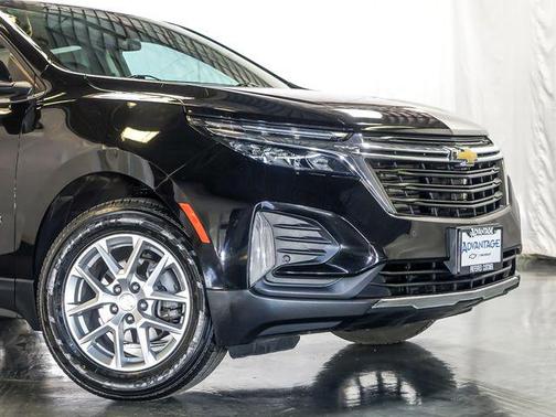 Mosaic Black Metallic 2024 Chevrolet Equinox 1LT