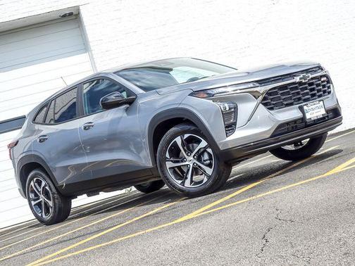 Sterling Gray Metallic 2026 Chevrolet Trax FWD 1RS
