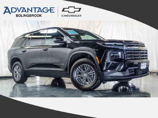 Mosaic Black Metallic 2026 Chevrolet Traverse LT