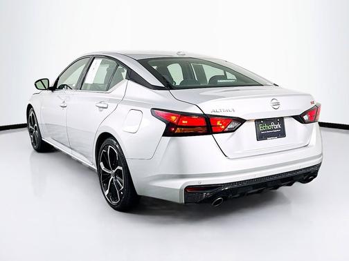 Brilliant Silver Metallic 2024 Nissan Altima 2.5 SR