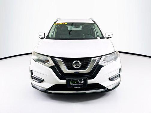 Glacier White 2017 Nissan Rogue SV