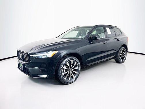 2025 Volvo XC60 Plus