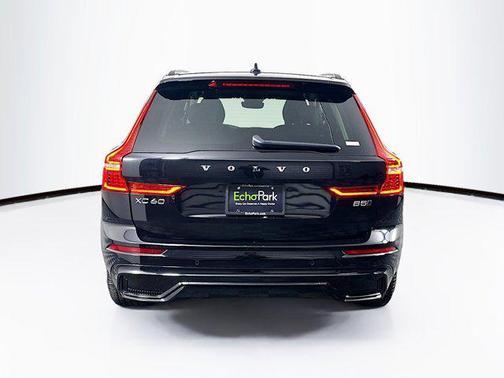 2025 Volvo XC60 Plus