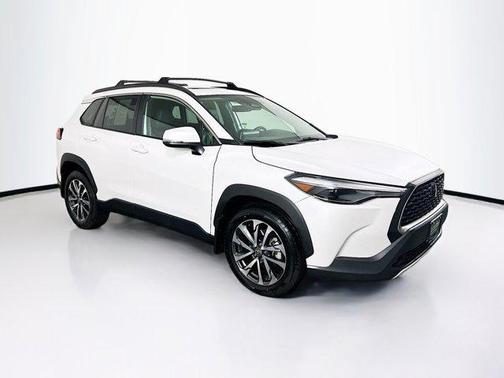 2023 Toyota Corolla Cross XLE