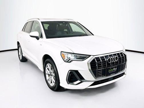 2023 Audi Q3 S line Premium