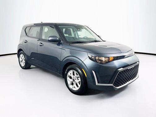 Gravity Gray 2025 Kia Soul LX