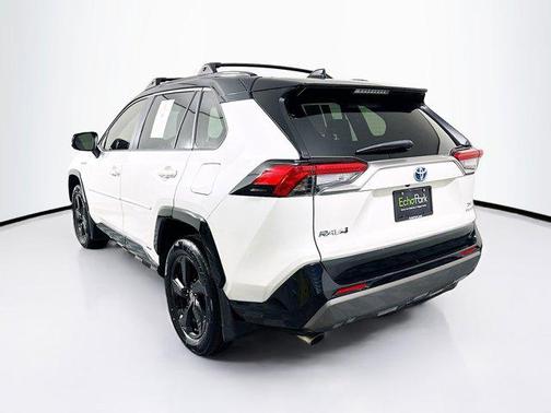 2020 Toyota RAV4 Hybrid SE