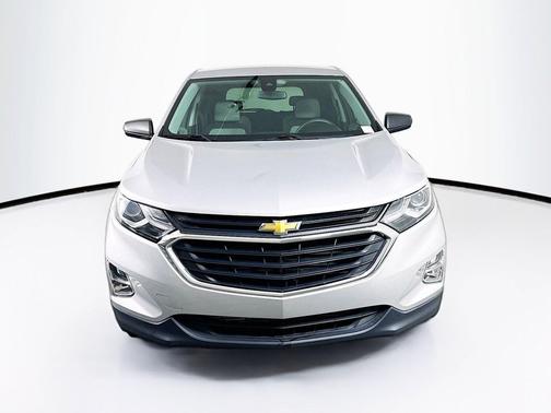 Silver Ice Metallic 2020 Chevrolet Equinox LS