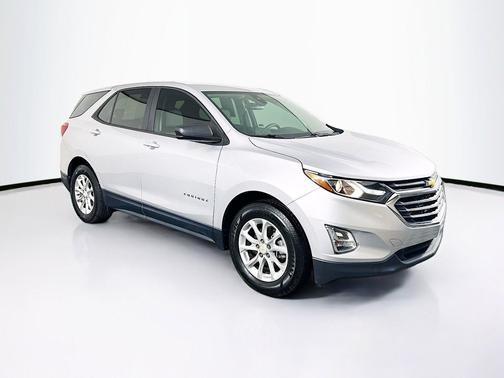 Silver Ice Metallic 2020 Chevrolet Equinox LS