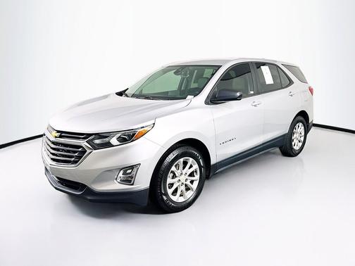 Silver Ice Metallic 2020 Chevrolet Equinox LS