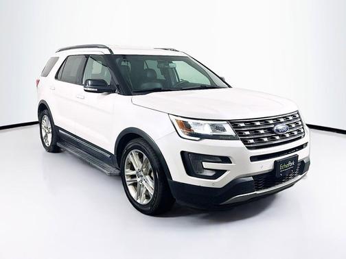 White Platinum Metallic Tri-Coat 2017 Ford Explorer XLT