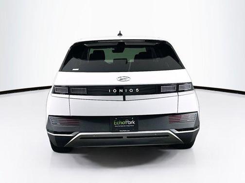 Atlas White 2024 Hyundai IONIQ 5 SE