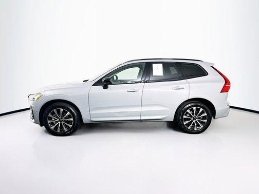 2025 Volvo XC60 Plus