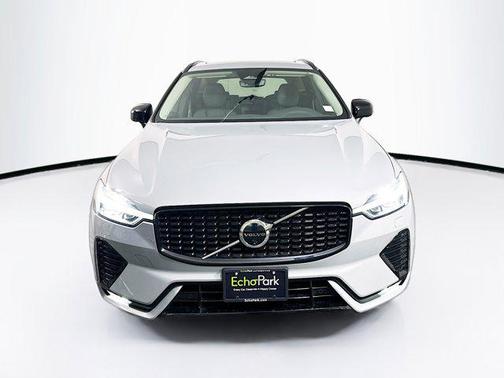 2025 Volvo XC60 Plus