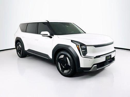 2024 Kia EV9 Light Long Range