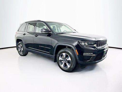 Diamond Black Crystal Pearlcoat 2022 Jeep Grand Cherokee 4xe Base