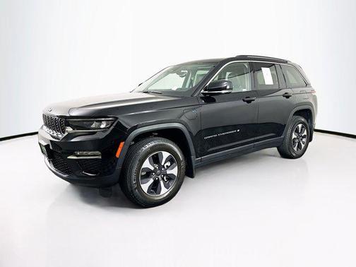 Diamond Black Crystal Pearlcoat 2022 Jeep Grand Cherokee 4xe Base