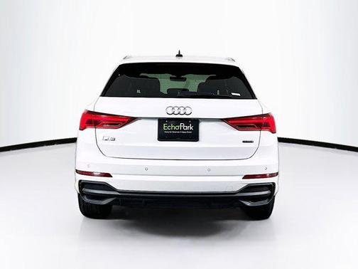 2024 Audi Q3 S line Premium