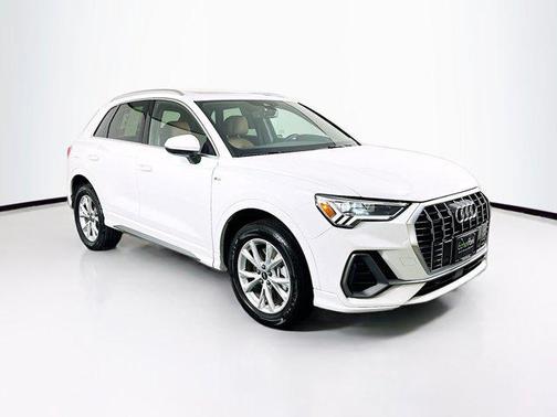 2024 Audi Q3 S line Premium