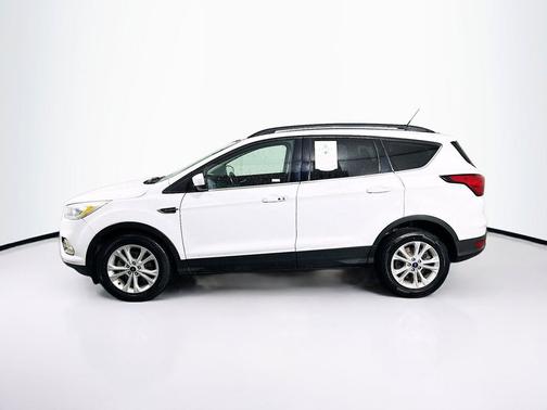 Oxford White 2019 Ford Escape SEL