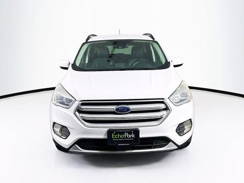 Oxford White 2019 Ford Escape SEL
